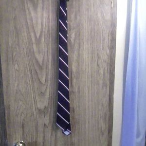 Corsair Mens tie in navy with red and white stripes New without tags